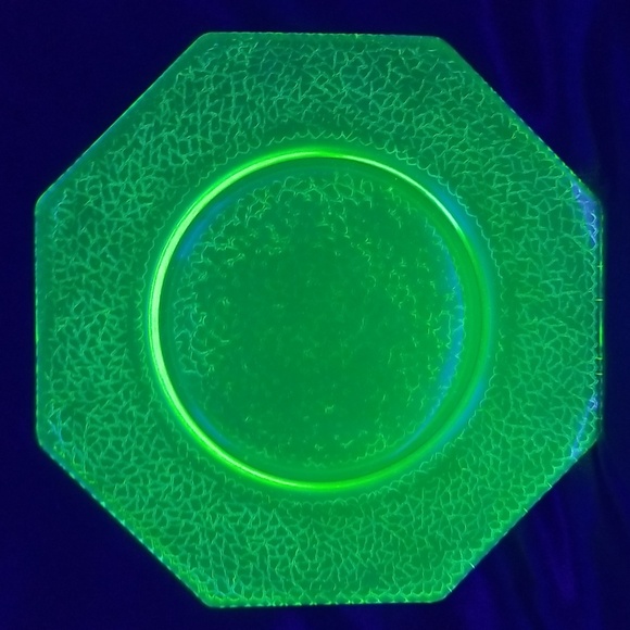 LE Smith Cracky Vaseline Octogon Plates - Picture 2 of 14